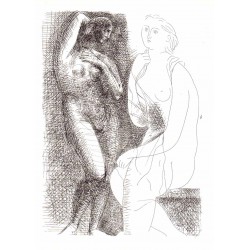 Femme nue devant une statue